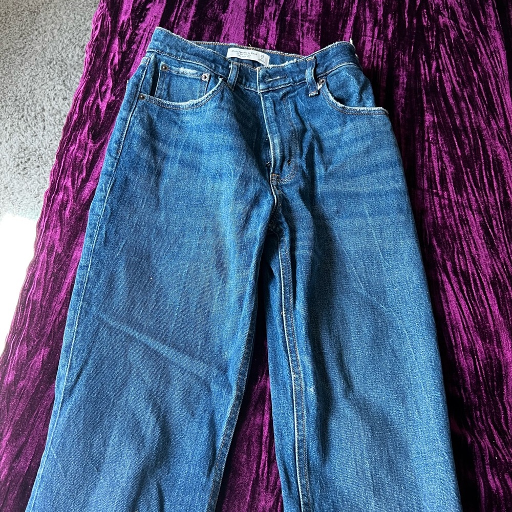 Abercrombie Jeans size 26s